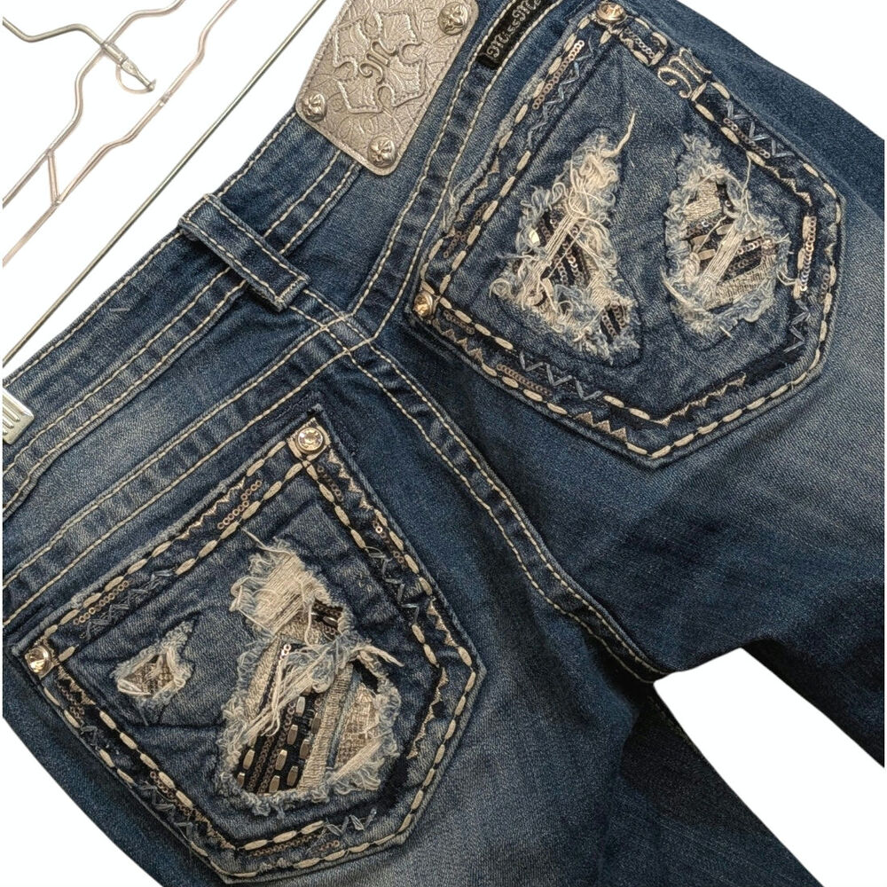 Miss Me Jeans Women’s 31 Signature Boot Cut Medium Wash Rhinestone Stud Pocket - Picture 5 of 8